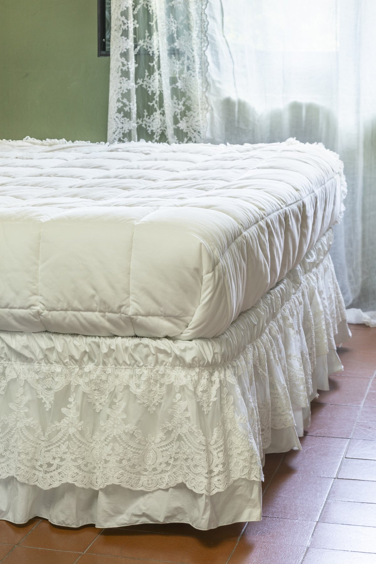 GONNA CON ELASTICO PER LETTO IN PERCALLE