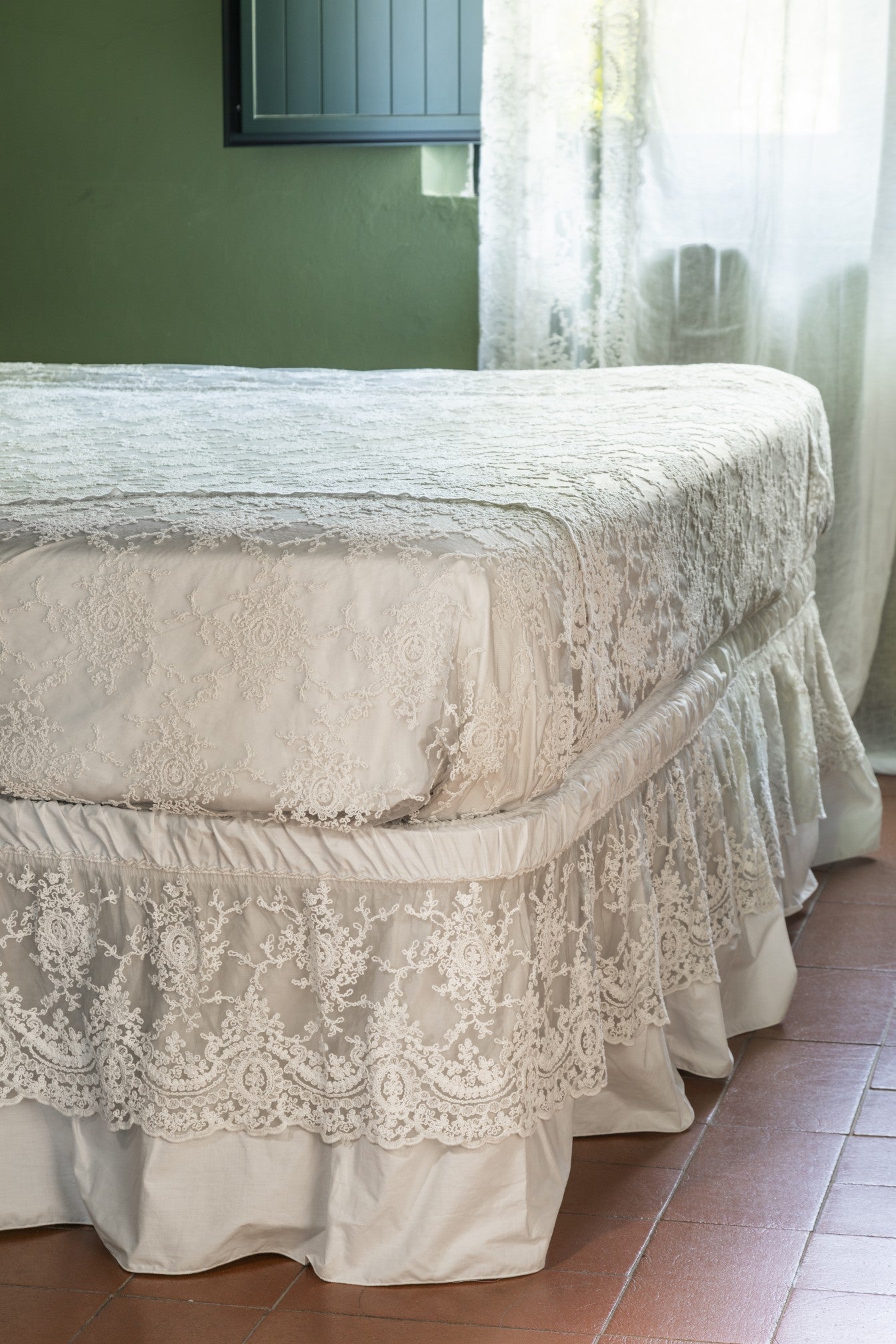 GONNA CON ELASTICO PER LETTO IN PERCALLE