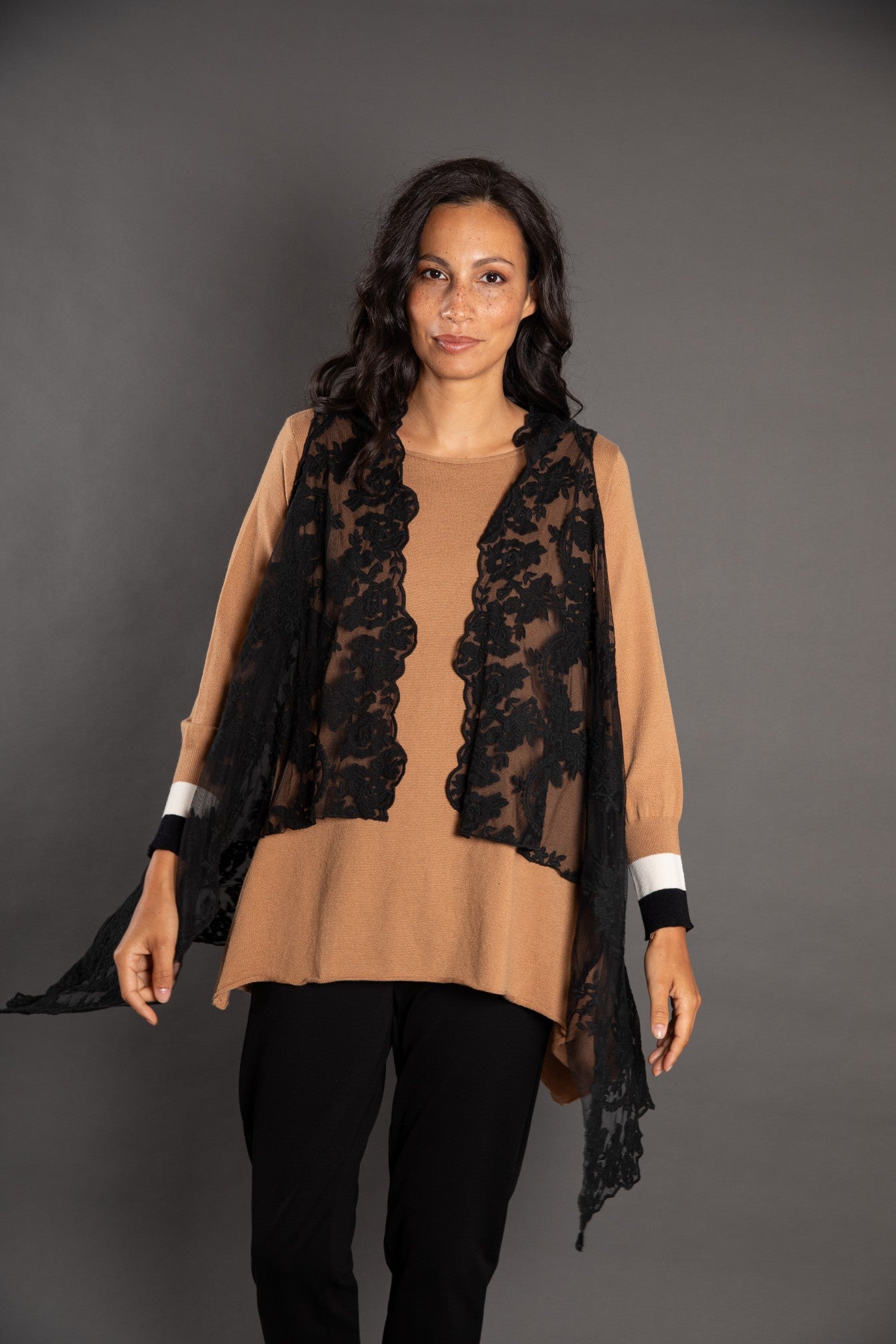Omega Basic Blouse