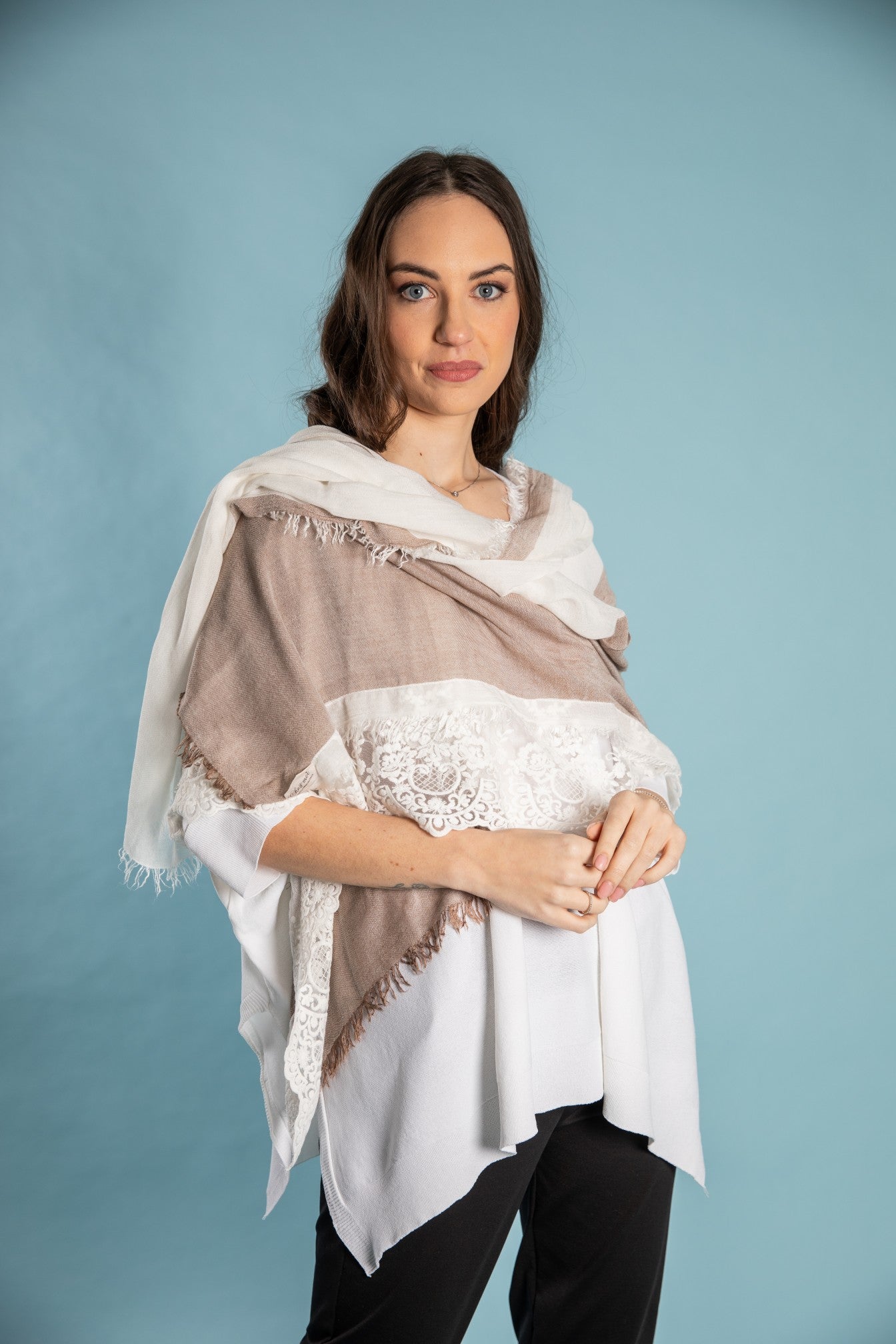 Pashmina Shakira Provenza