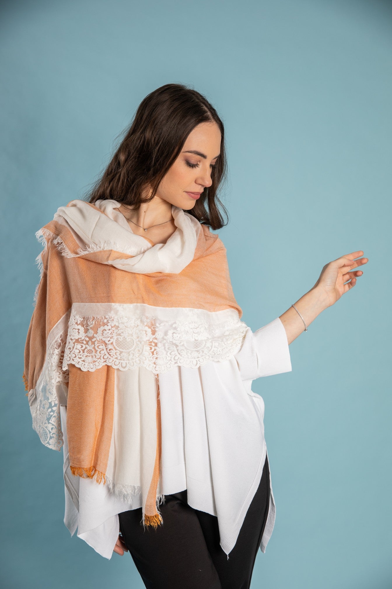 Pashmina Shakira Provenza