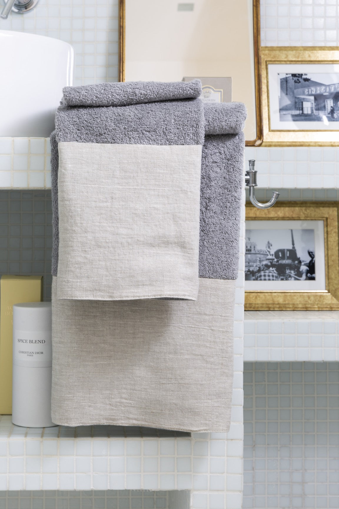 Paar Handtücher mit Leinenrand