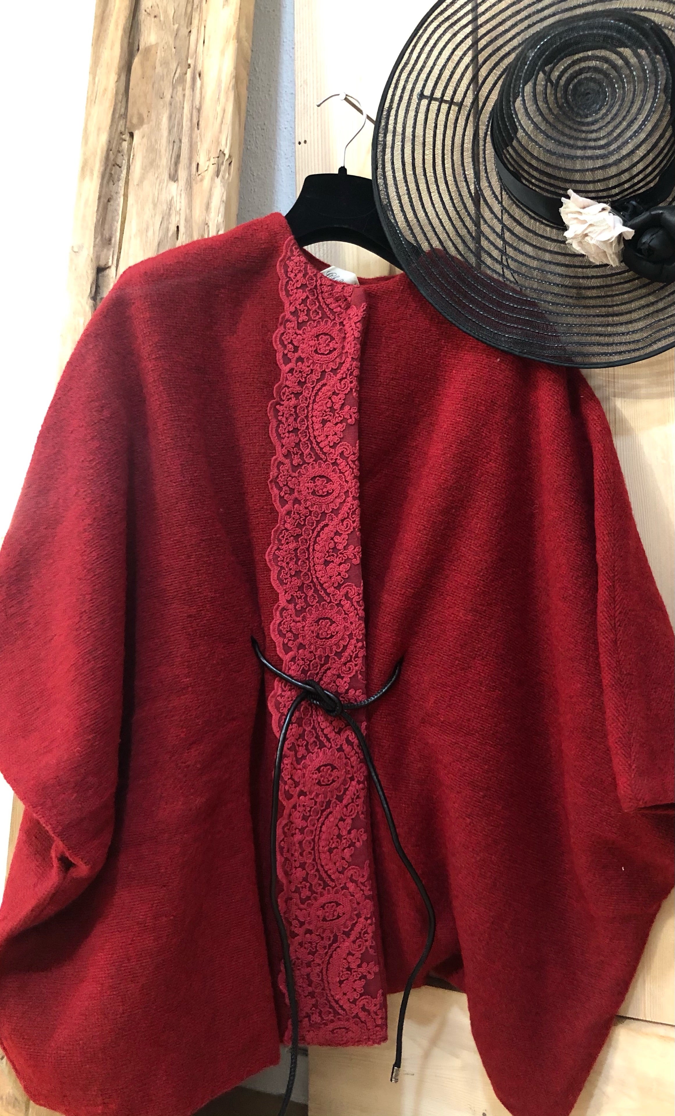 Savoy Corinthian Hood