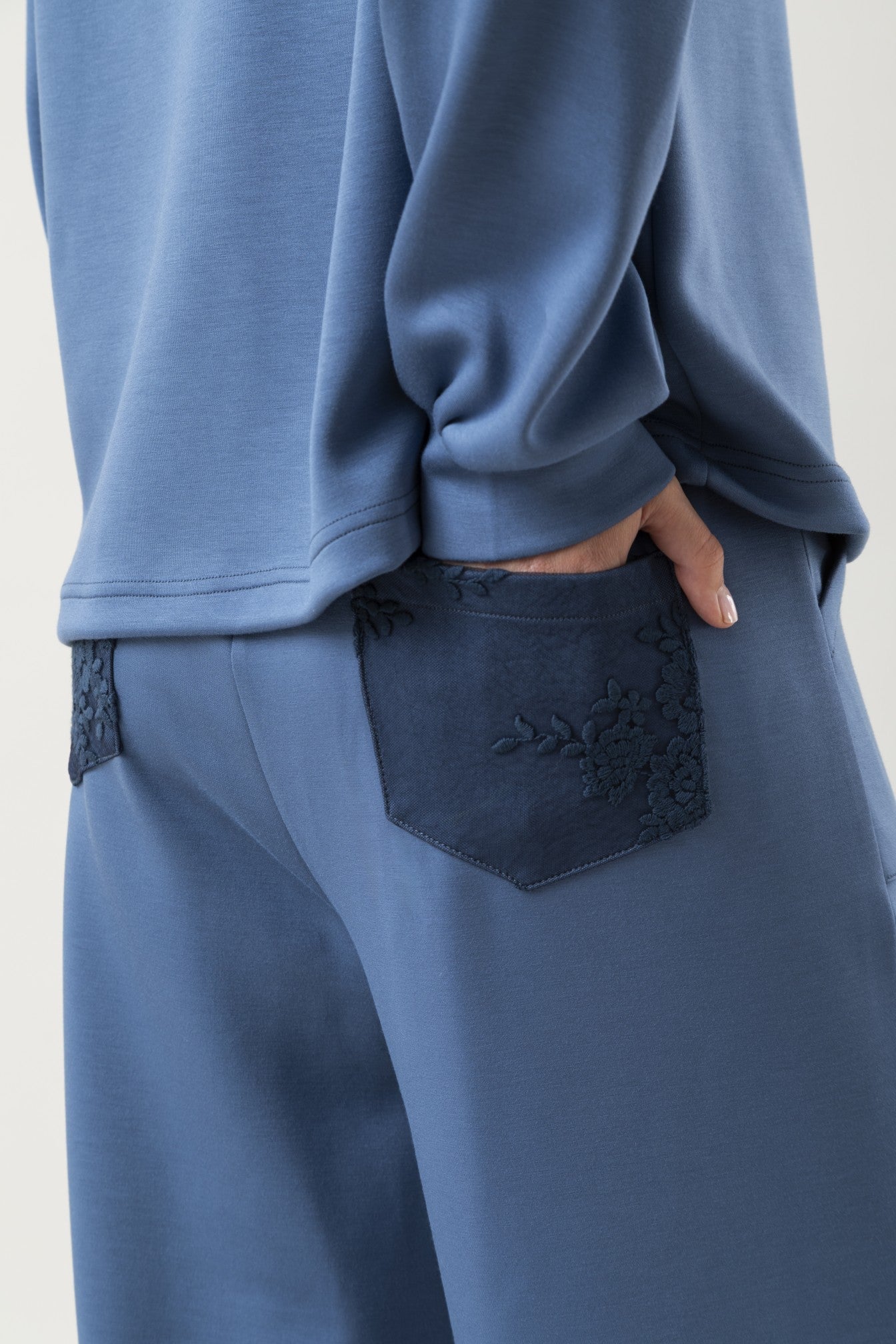 PANTALONE STUDIO