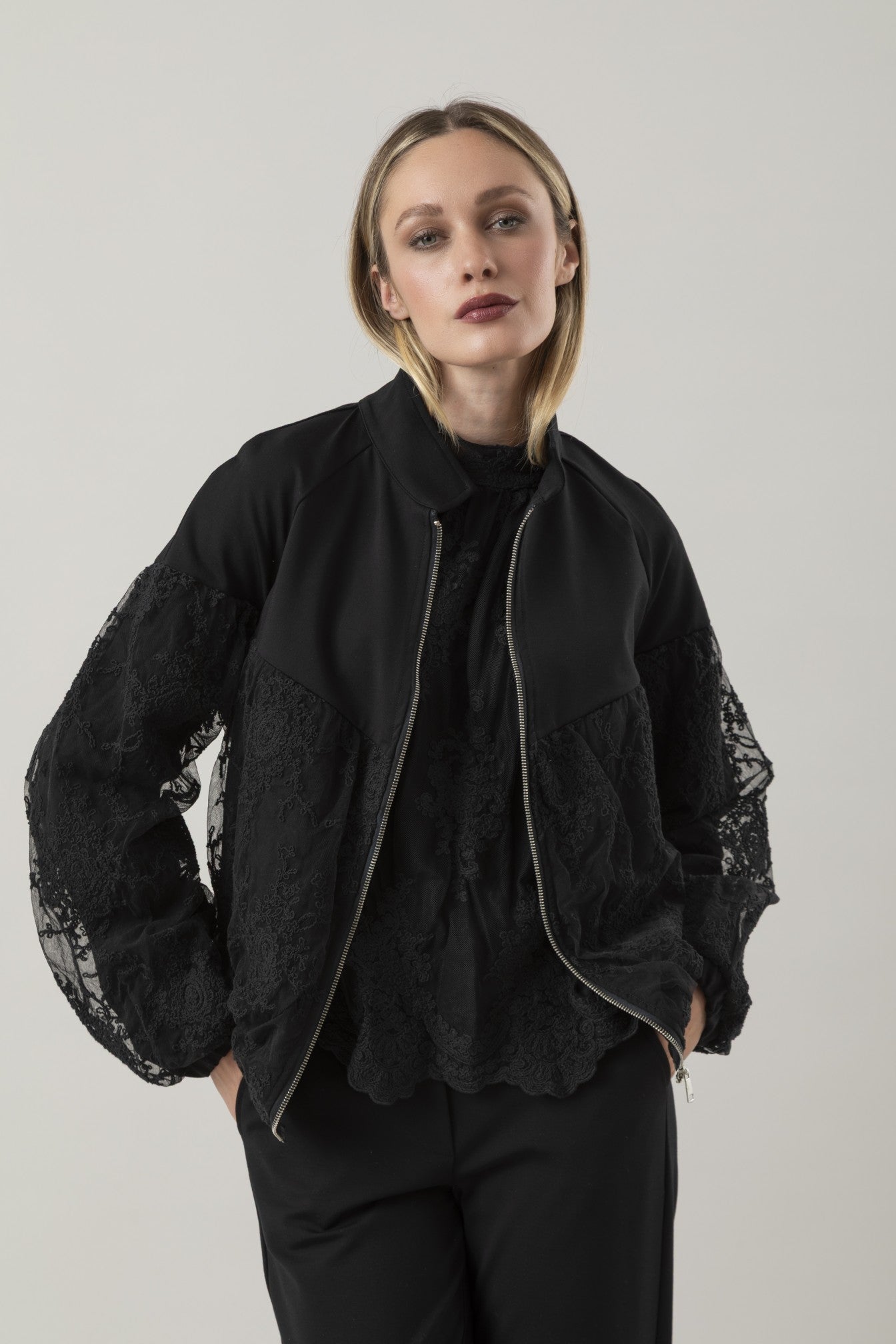 BOMBER MUSE