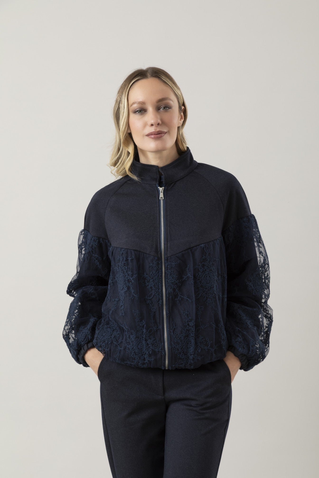 BOMBER MUSE