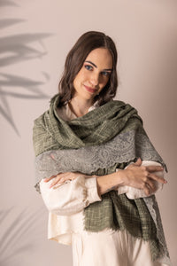 Pashmina Chloe