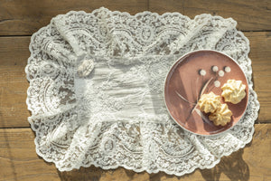 Etoile Corinthian Doily