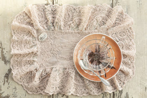 Etoile Corinthian Doily