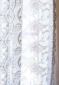 Lateral Specular Corinthian Inlay Curtain in Velvet