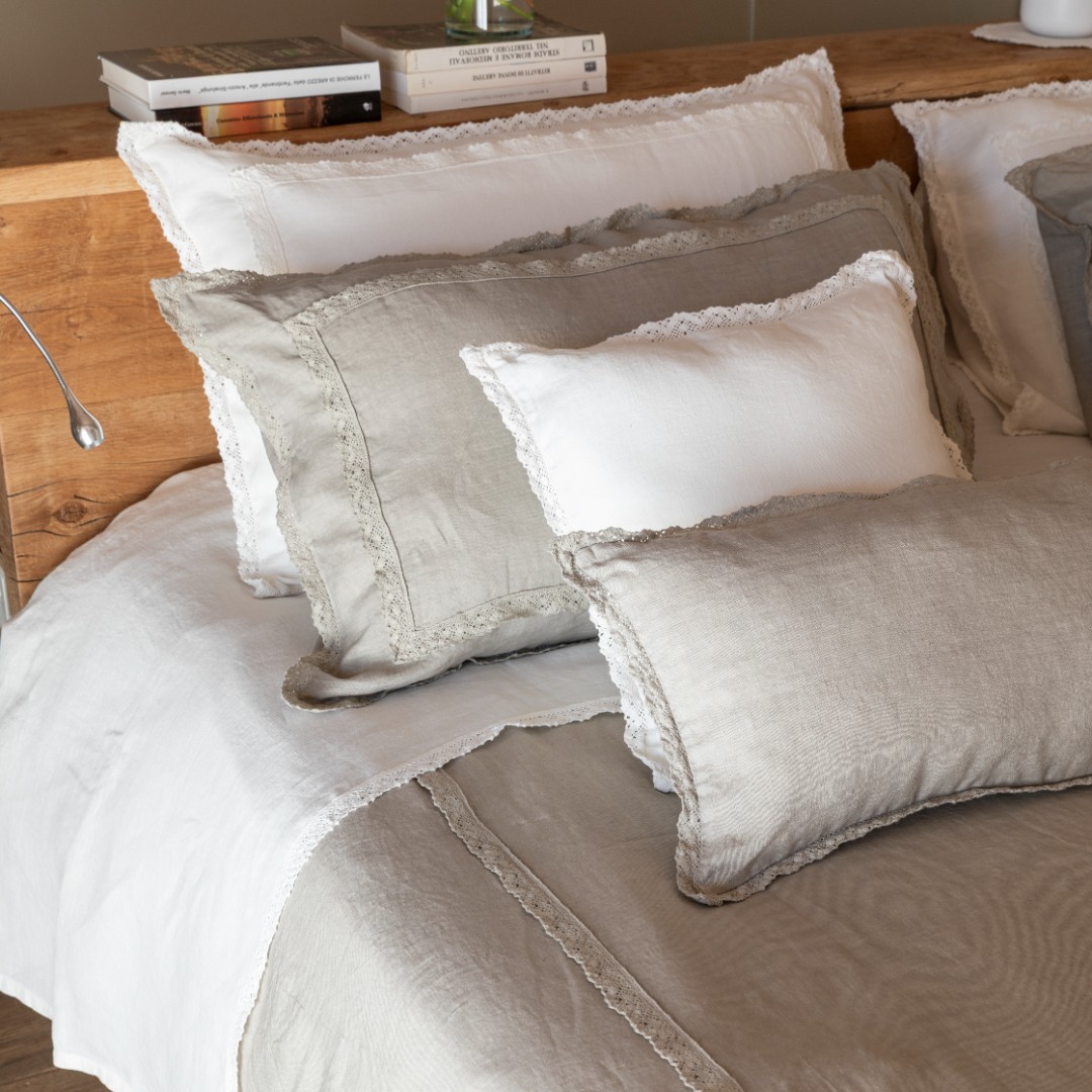 Copriletto in puro lino con coppia federe Merletto