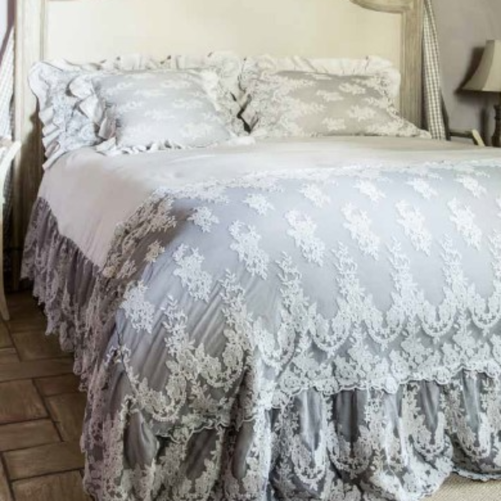 Versailles duvet cover with pair of pillowcases