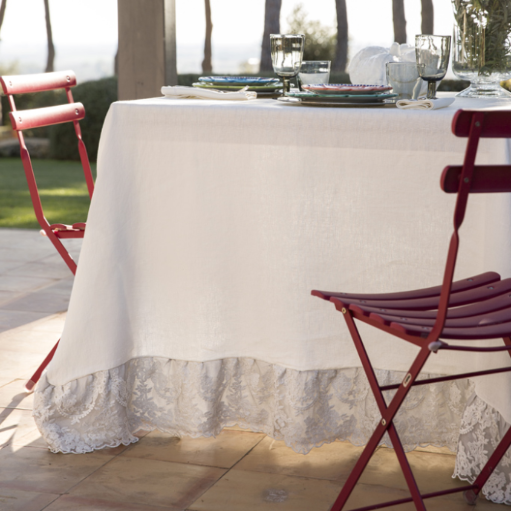 Versailles Ruffle Tablecloth