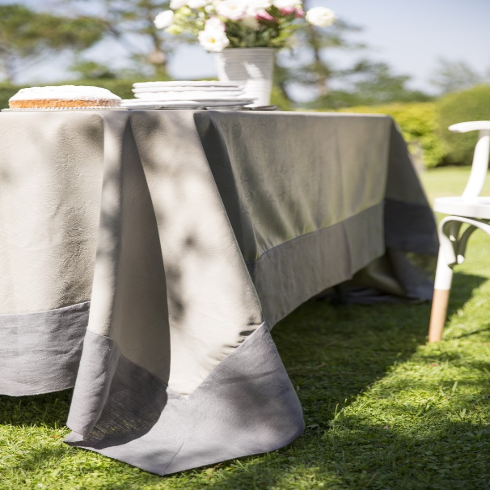 Eternity Tablecloth Linen Edge