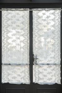 Coppia tendine a finestra in pizzo Versailles