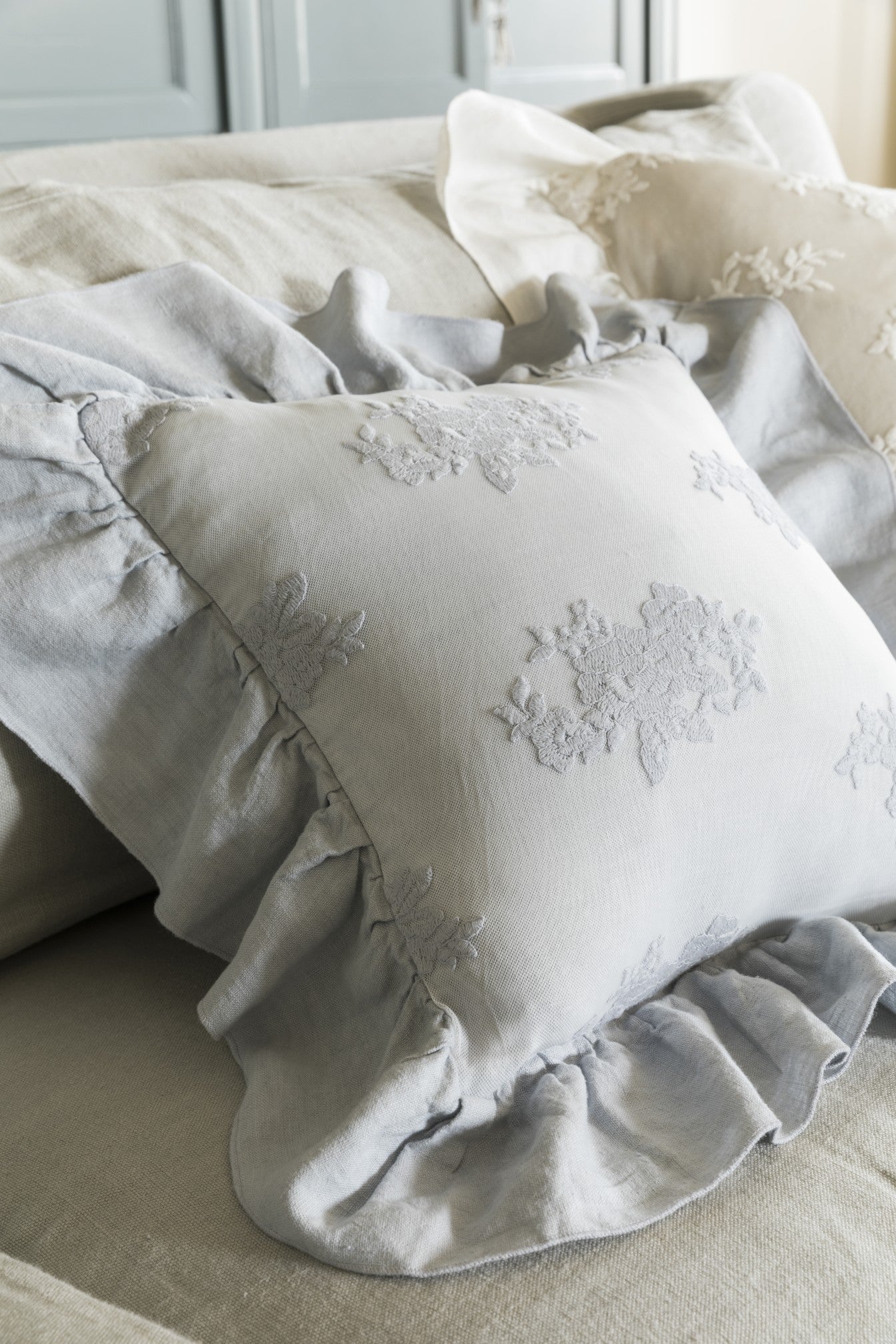 Versailles Cushion Cover