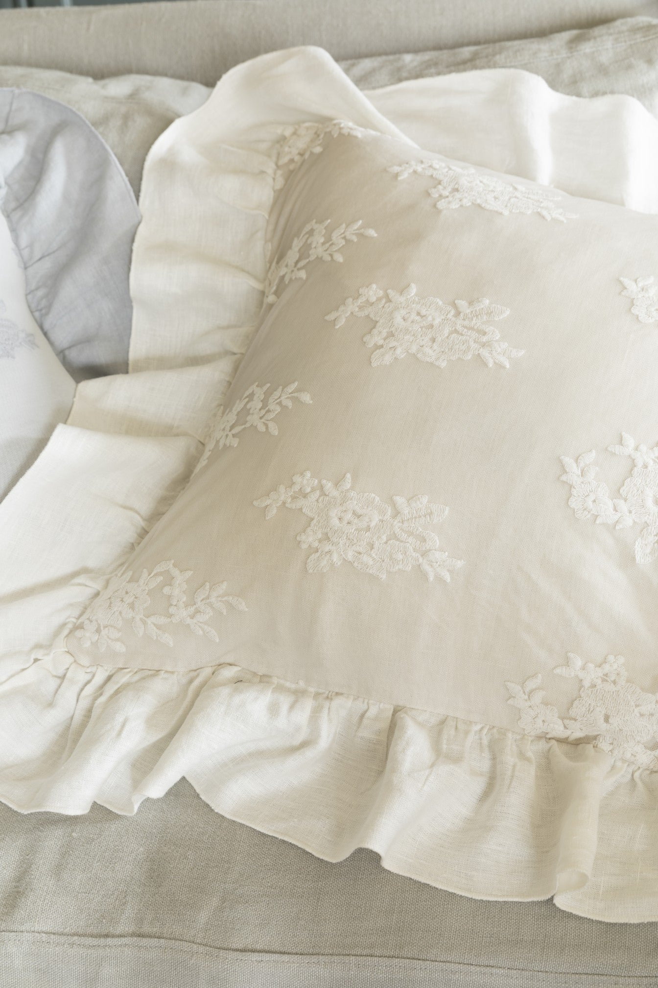 Versailles Cushion Cover