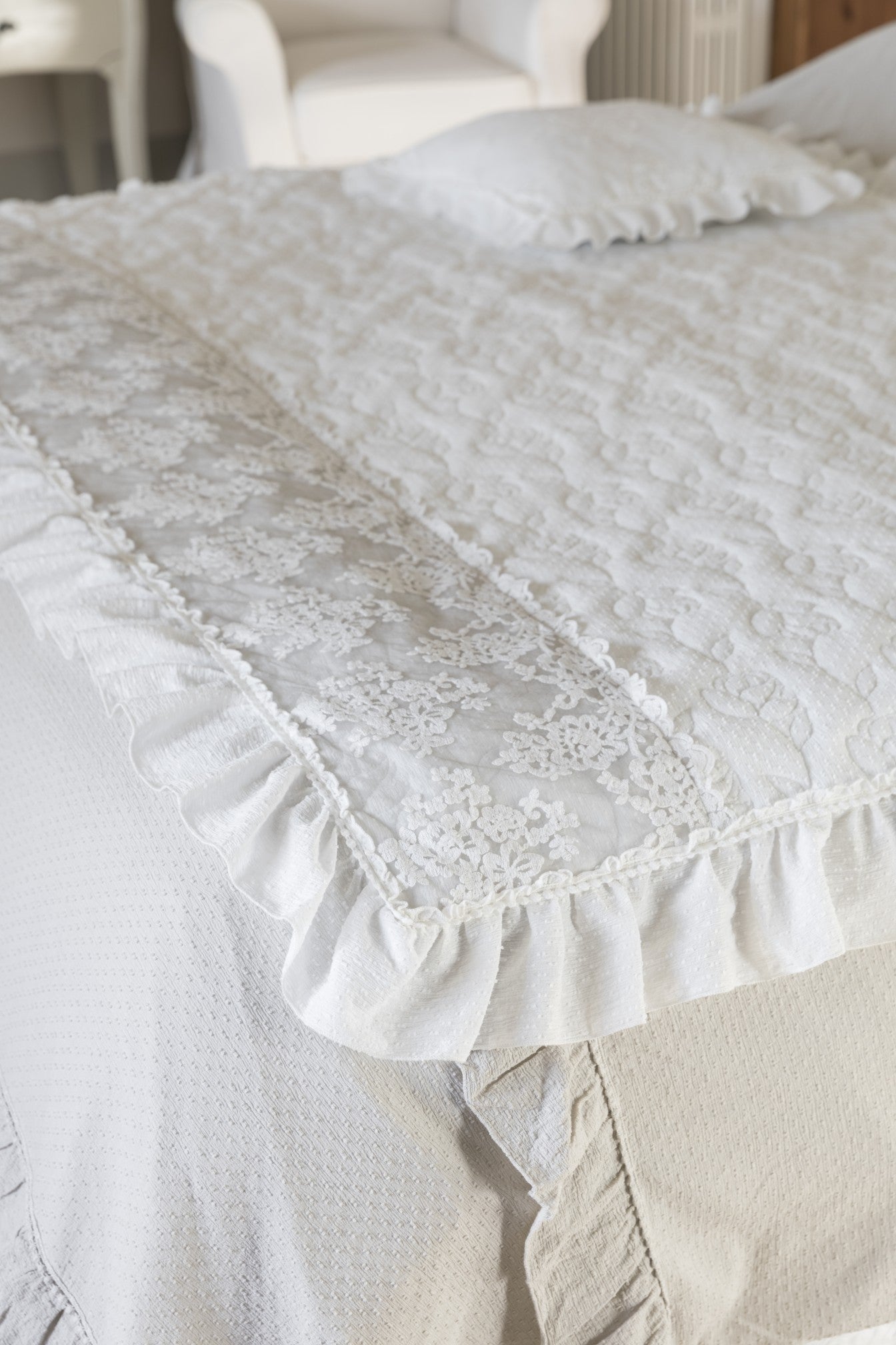 Colette Flora Bed Base