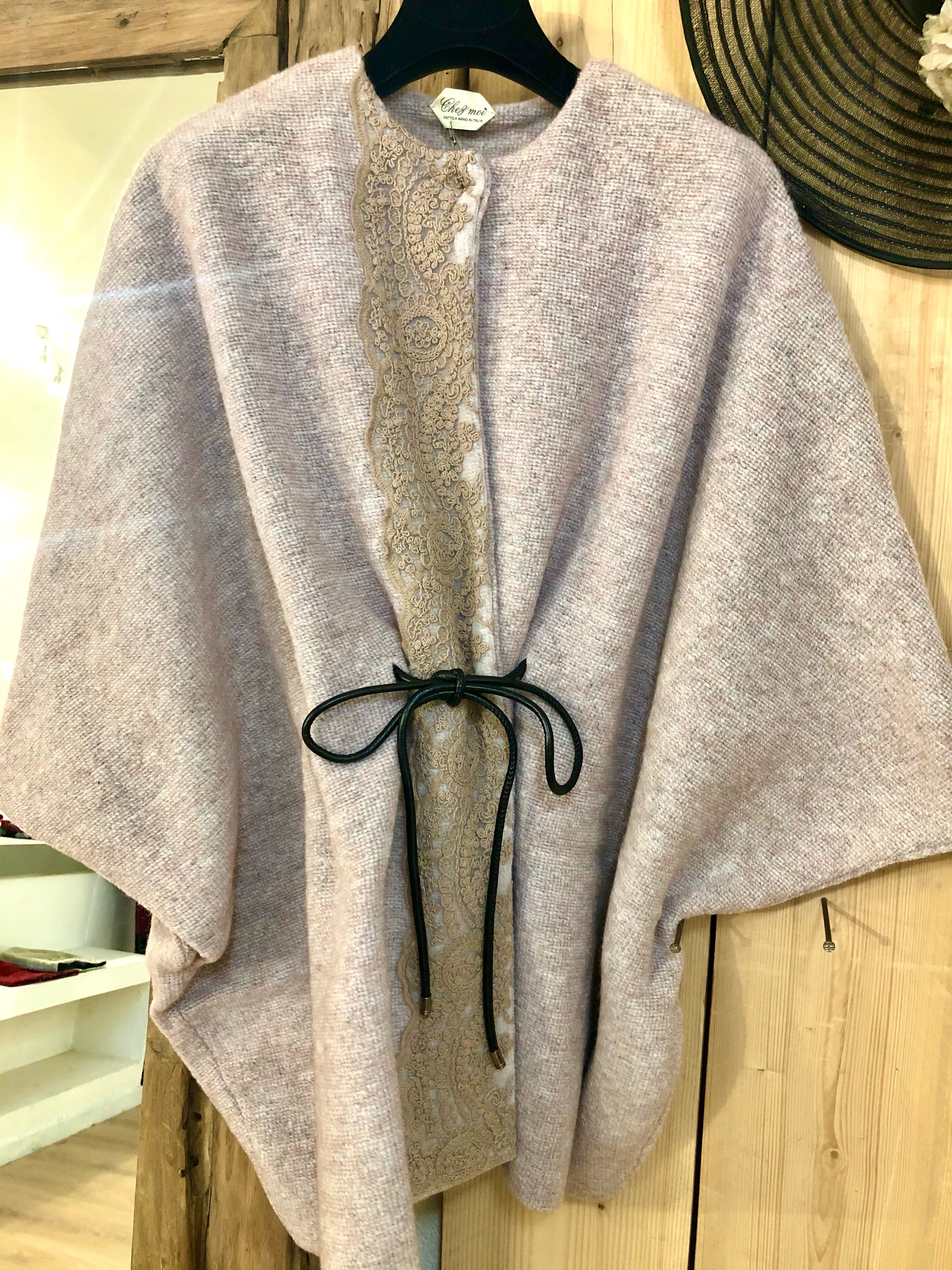 Savoy Corinthian Hood