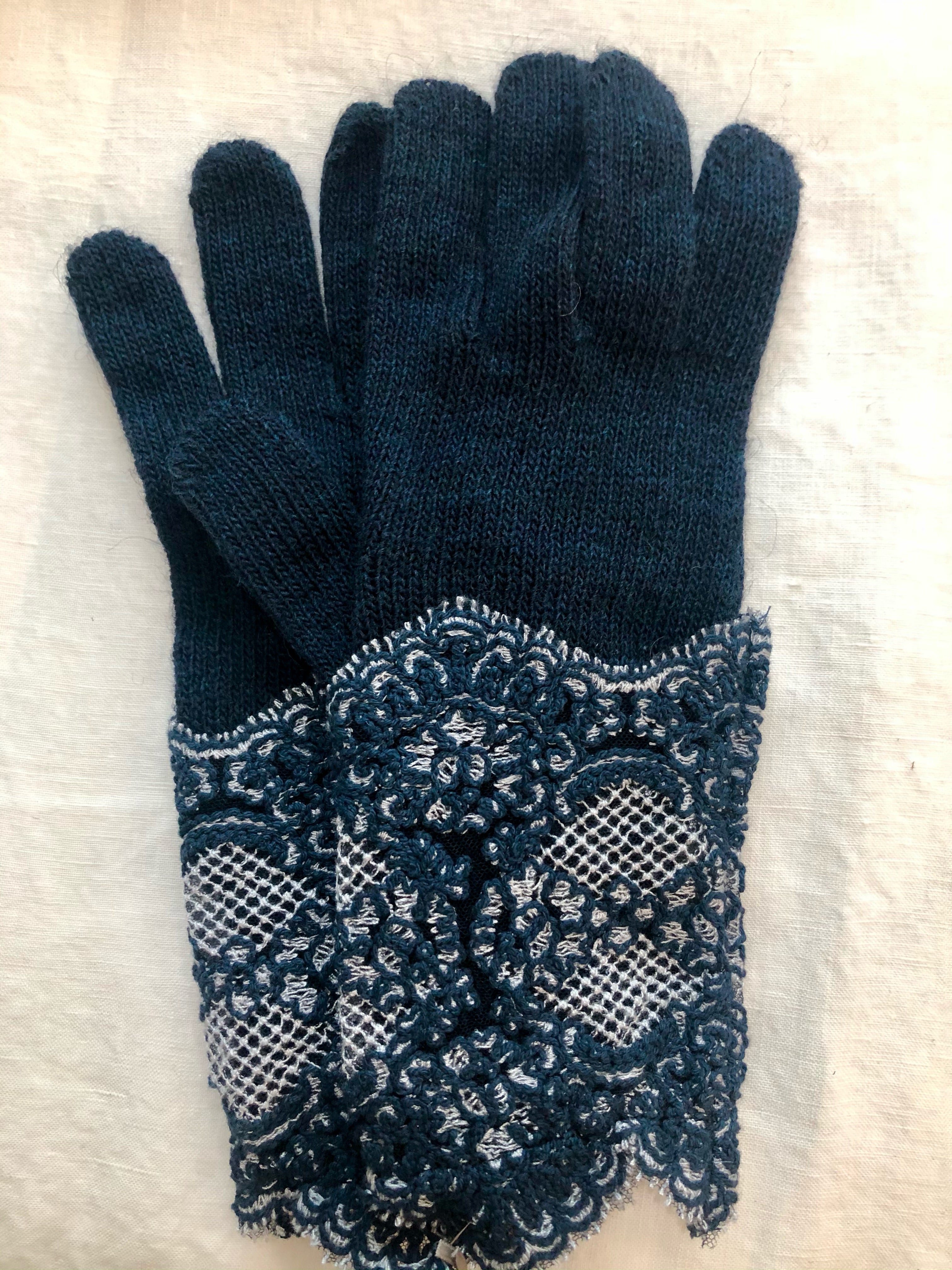 Petra Gloves